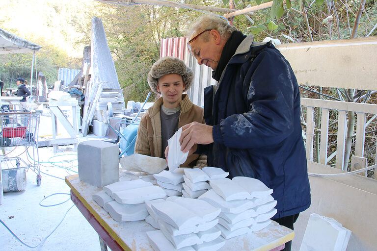 Steinmetz in Carrara Italien