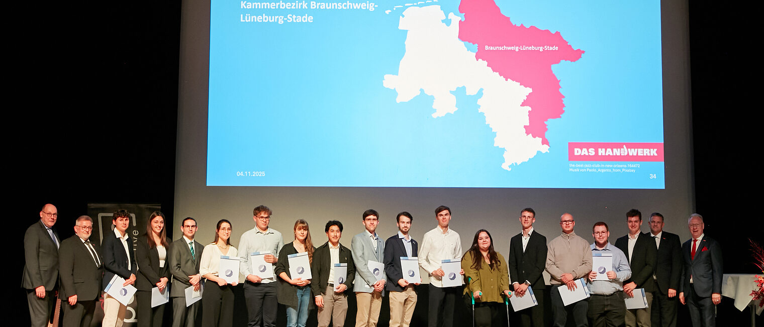 Gruppenfoto Landessiegerinnen und -sieger 2025