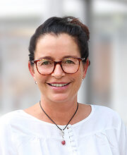 Portraitfoto von Claudia Teller
